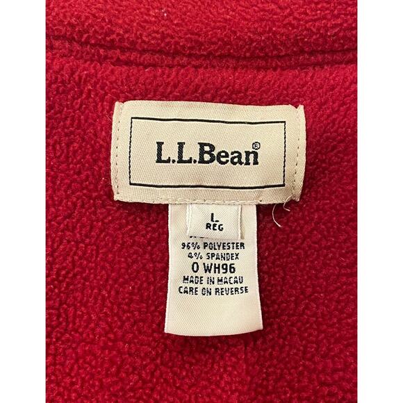 LL Bean Women’s Large L Red Snap Red Fleece Cardigan Sweater Snow Flakes NICE - Picture 2 of 4